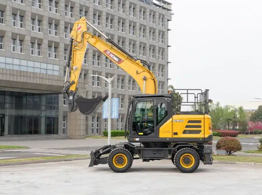 Колёсный экскаватор XCMG XE180WG